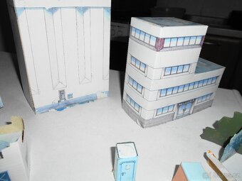 VLÁČKY ho - STAVBY, 5 KOLEJÍ - 10