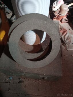 Lis na kulaté balíky - 10