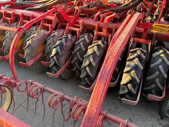 Secí stroj Väderstad Rapid - 10