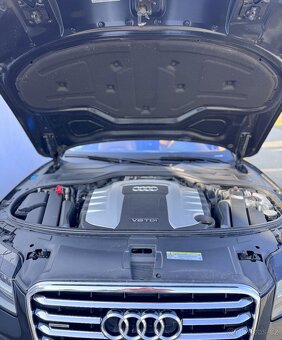 Audi A8, V8 4.2 / krásný stav - 10