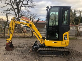Komatsu PC16R - 10