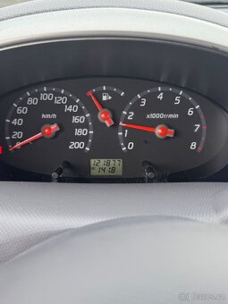 Nissan Micra K12 - 10