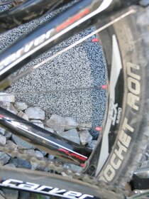 Carbonové horské kolo Shimano XT - 10