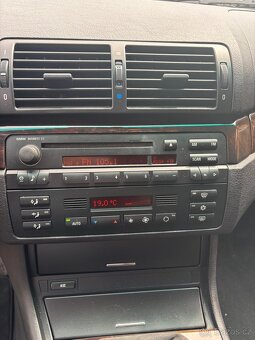 BMW 318i E46 - 10