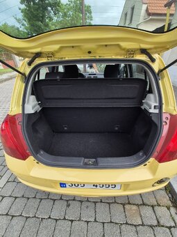 Suzuki Swift 1.3 - 10