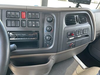 DAF LF320 4x2 - valník s hydraulickou rukou - 10