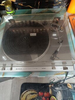 Prodám gramofon Hitachi HT 354 - 10