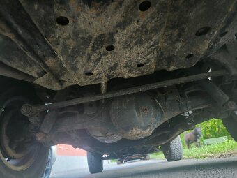 Terrano 2.4 - 10