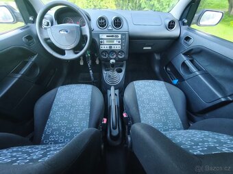 Ford Fiesta 1.4. Najeto jen 126 849km - 10