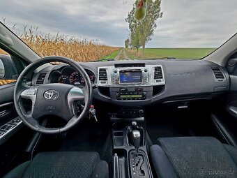 Toyota Hilux 3.0 D4D 4x4 - 10