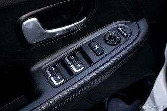 Kia Carens 1.7 CRDi / 85kW / M6 / 2017 - 10