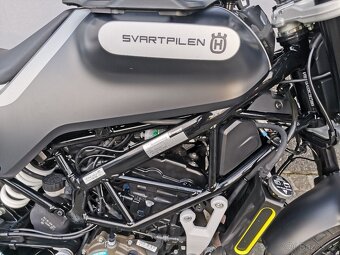 Husqvarna Svartpilen - 10