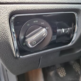 Škoda superb 2.0D / 2010 rok - 10