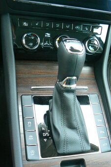 Škoda Superb Scout Combi 2.0TDi 4x4 ČR DPH -2022 - 10