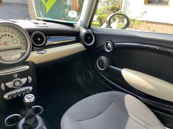 Mini Cooper One - 10