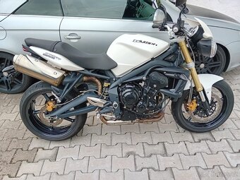 Prodám Triumph Speed Triple 675 - 10