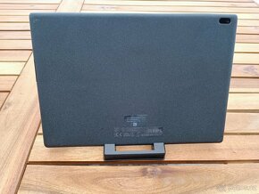 Pěkný Tablet Lenovo TB-x304F,10" / 2GB RAM / 16GB uložení - 10