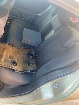 Renault Megane II 2007, facelift 1.5DCI 78KW dily z vozu - 10