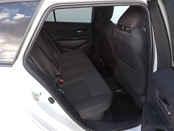 TOYOTA COROLLA 2.0 HYBRID e-CVT 112kW - 10