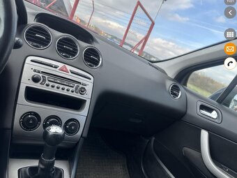 Peugeot 308 1,6 HDI 66kw Confort rok 2009 najeto 122 xxx km - 10