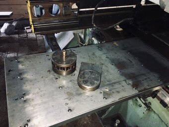 CNC vysekávací děrovací lis FORM CDP 20 U CNC - 10