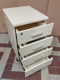 Kancelářský stůl, kontener a skříňka na šanony MIRELLI - 10