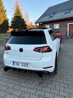 Volkswagen Golf 7.5 GTI performace 231kw - 10