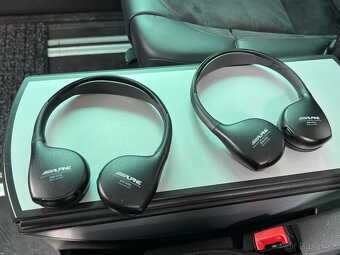 VW Multivan T6 2.0TDi DSG 4M Edition 30, 7míst, max.výb - 10