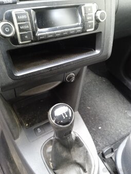 Volkswagen Caddy - 10
