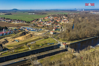 Prodej pozemku k bydlení, 865 m², Hořín - 10