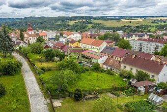 Prodej stavebního pozemku ve Zbirohu, klid, zeleň, výborná d - 10