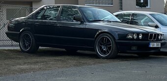 BMW E32 730i MANUÁL - 10