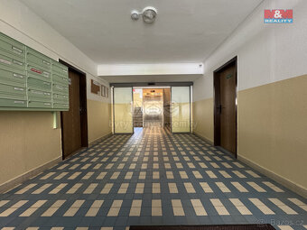 Prodej bytu 4+1, 78 m², Velešín, ul. Sídliště - 10
