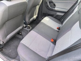 Škoda Fabia, 1.4 63kw, r.v:12/2011, 115000km, klimatizace - 10