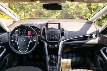 Opel Zafira Tourer 1.6 CDTI Enjoy - 10