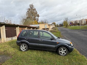 Ford Fusion 1.4i 59 kW - 10