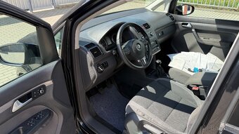 Volkswagen Touran //1.6TDi//77kW//COMFORT//7MÍST//1MAJ// - 10