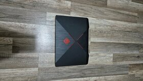 Herní notebook HP OMEN 15-dc1100nc - 10