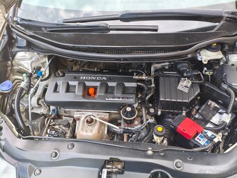 Prodám Honda Civic,1.8 benzín,103 kW,automat - 10