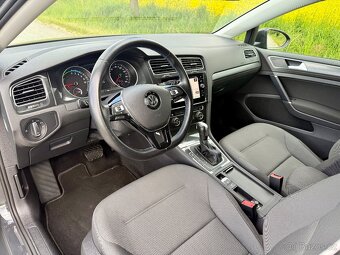 Volkswagen e-Golf, 32kWh,SoH 89%,CCS,NAVI, s DPH 349 000,- - 10