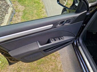 Škoda Superb 2 1,6 TDI, 77 KW xenony - 10