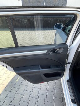 Škoda Superb 2,0tdi 103kw DSG kombi r.v.2014 - 10
