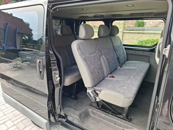 Opel Vivaro 1.9 CDTI 74 kW r.v. 11/2005 9 míst - 10