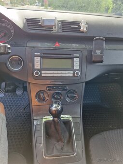 Passat B6 1.9 TDI 77 kW r.v. 2006,najeto 216 000km - 10