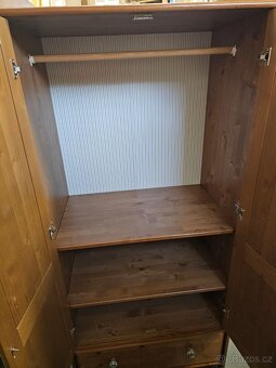 ŠATNÍ SKŘÍŇ IKEA LEKSVIK - 10