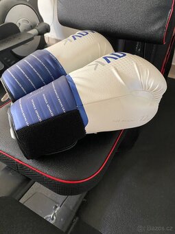 Boxerské rukavice + helma OUTSHOCK (Decathlon) – TOP stav - 10