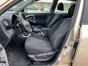 Toyota RAV4 2.0i 112kw 4x4 1. maj. koup. ČR TZ - 10