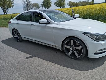 Hyundai Genesis 3.8.rok 2015 bílá perleť - 10