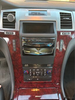 Cadillac Escalade 6,2 V8 - 10