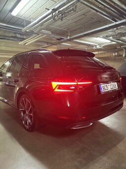 Škoda Superb Combi 2.0 TSI DSG 4x4 Sportline - 10